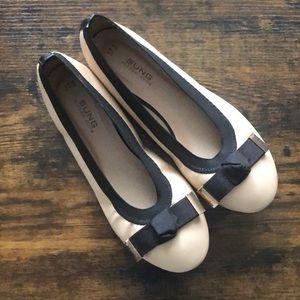 Alfred Sung Ballet Flats